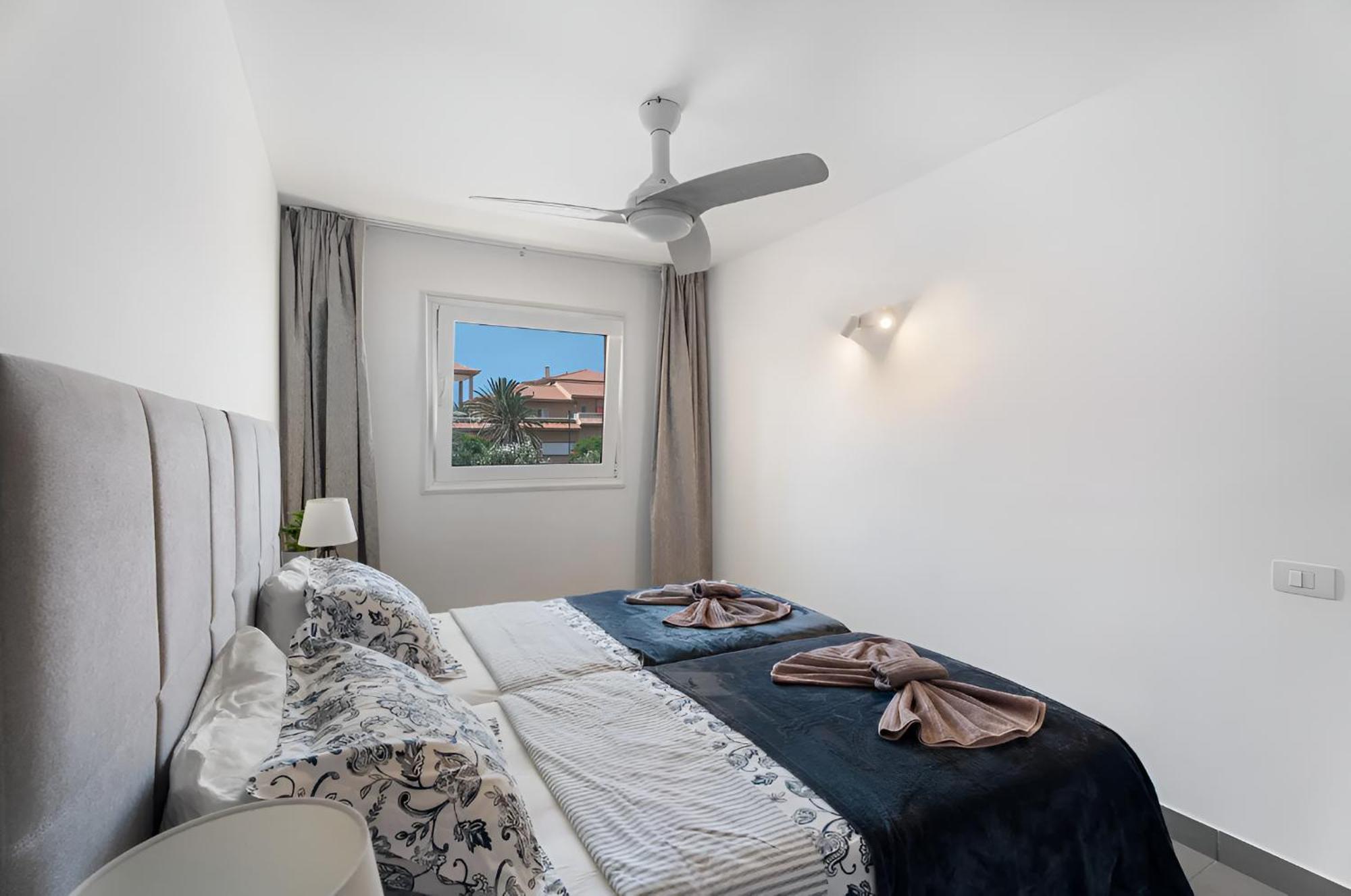 Apartamento En Playa De Las Americas, Torre Del Sol エクステリア 写真